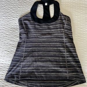 Lululemon fitness top with built-in bra